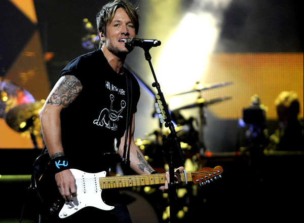 Keith Urban, Brett Eldredge & Maren Morris at Harveys Outdoor Arena