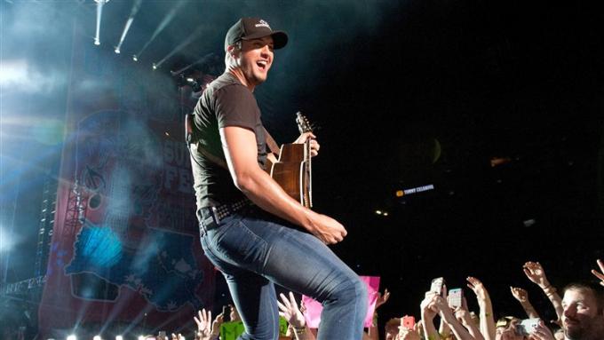 Luke Bryan at Harveys Outdoor Arena