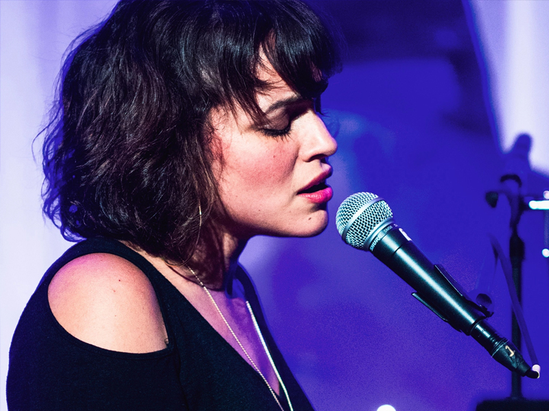 Norah Jones at Harveys Outdoor Arena