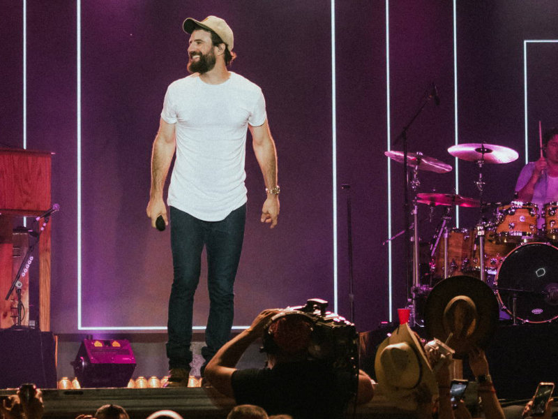 Sam Hunt, Bretty Young & Lily Rose at Harveys Outdoor Arena